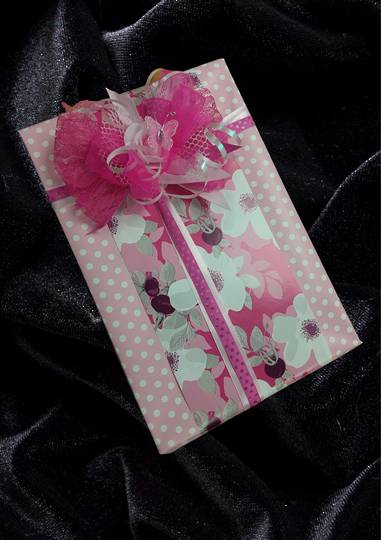 Free Gift Wrapping image 0